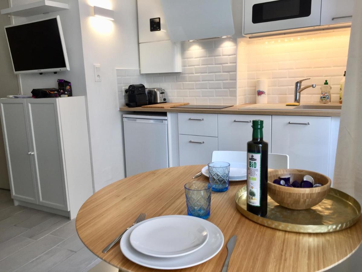 Superbe Studio Sur Le Port Et Rue Pietonne Санари-сюр-Мер Экстерьер фото