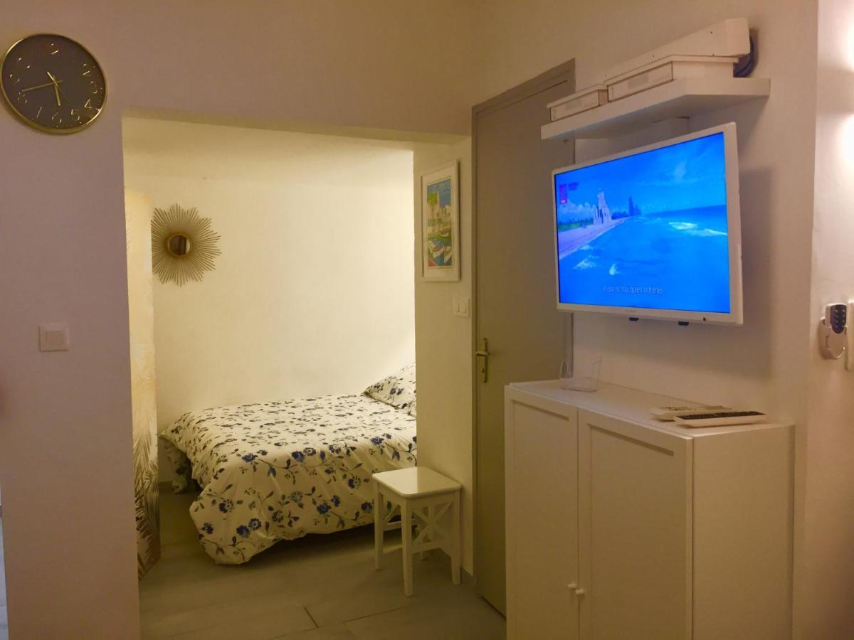 Superbe Studio Sur Le Port Et Rue Pietonne Санари-сюр-Мер Экстерьер фото